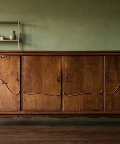 Buffet con 4 puertas y entrepaños