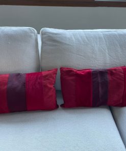 Cojines rectangulares Fabrics rojos y burdeo