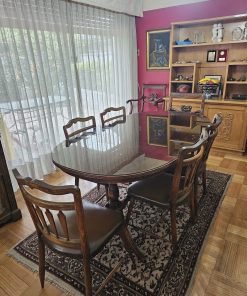 Juego comedor mesa lingue con vidrio y 5 sillas torneadas tapiz cuero
