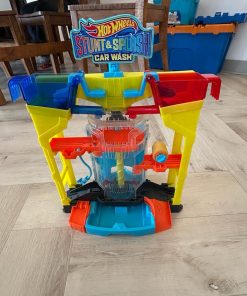 Pista Hot Wheels Stunt&Splash Car Wash GRW37