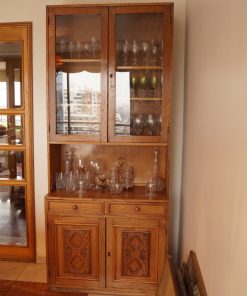 Mueble vitrina madera