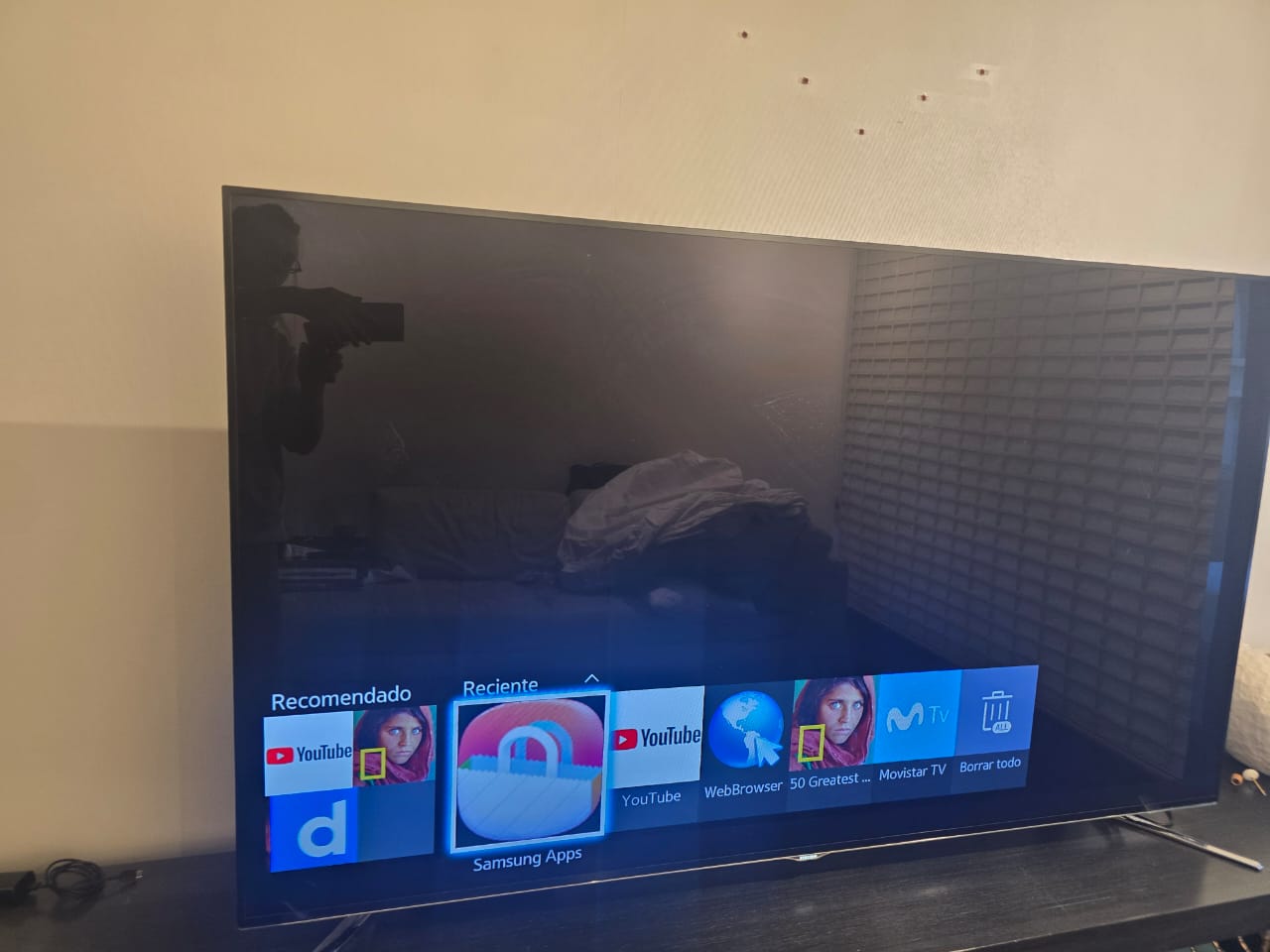Smart TV Samsung serie 8 65' - Imagen 2