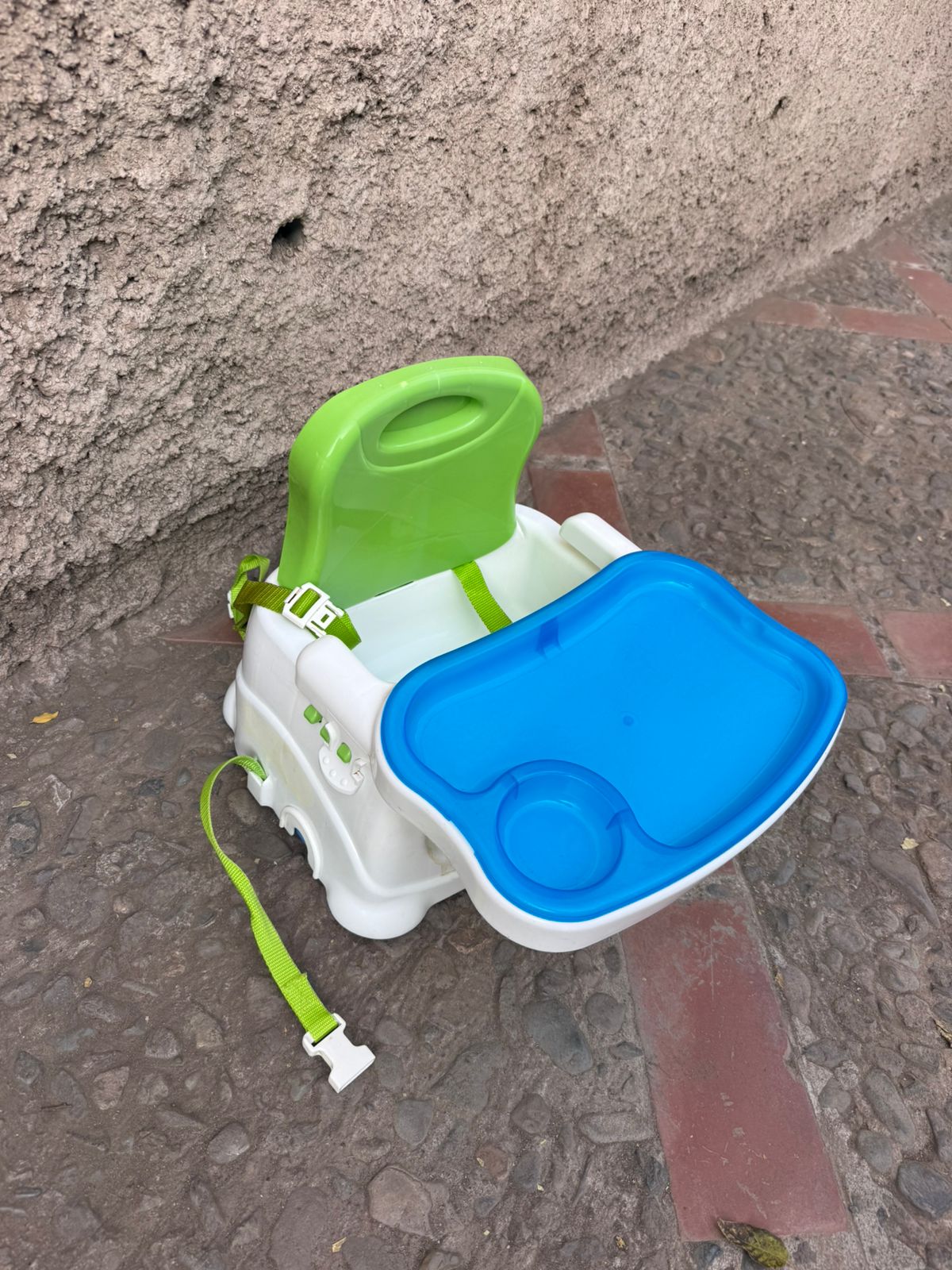 Silla de comer portátil - Imagen 2
