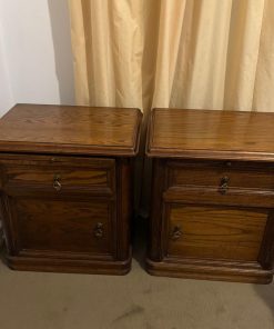 Par veladores madera maciza encina