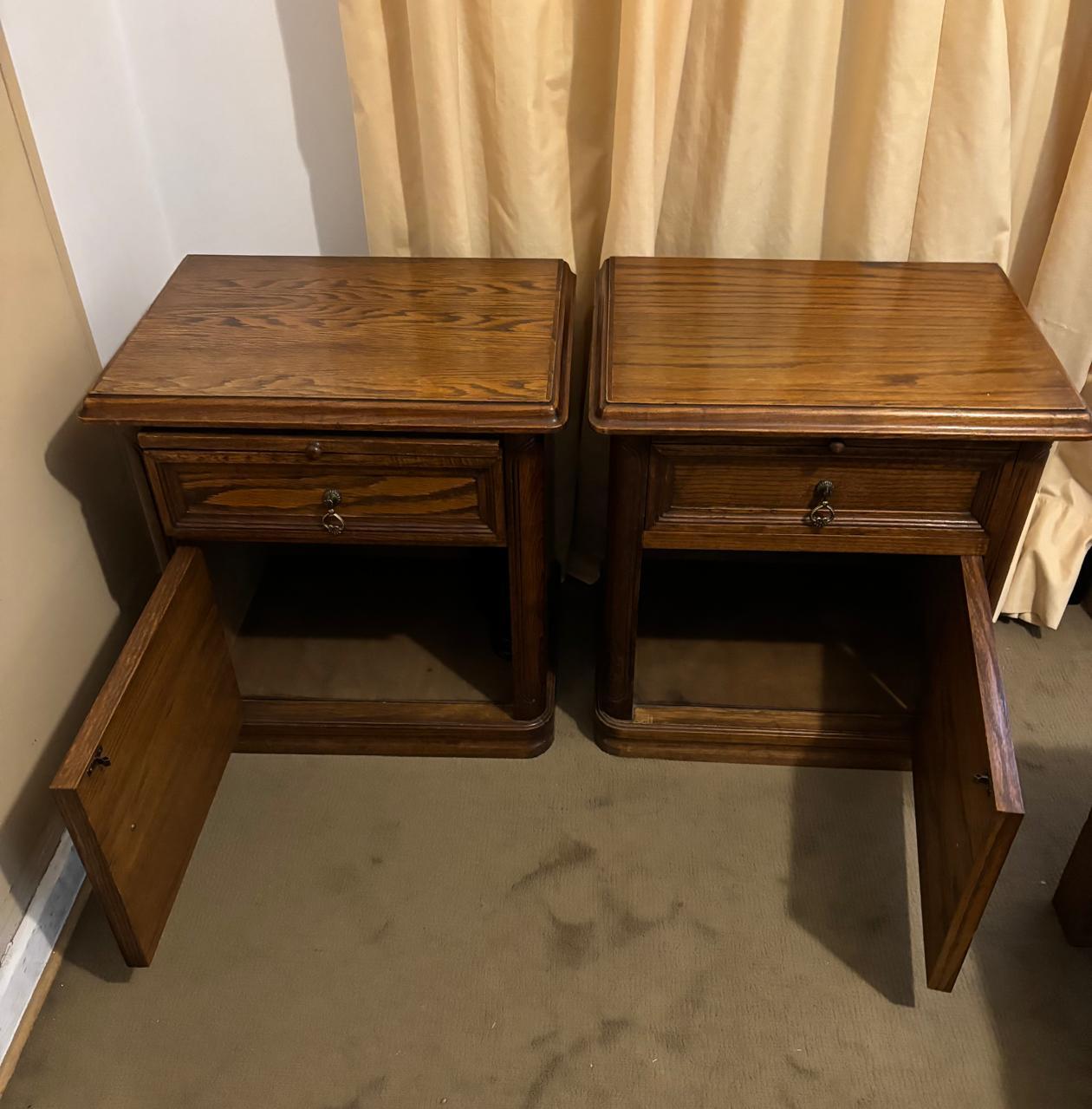 Par veladores madera maciza encina - Imagen 3
