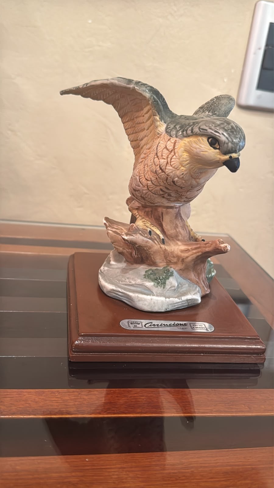 Figura escultura Halcón Cirrincione