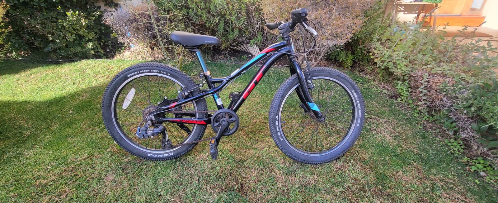 Bicicleta juvenil GT Stomper Prime aro 20 - Imagen 2