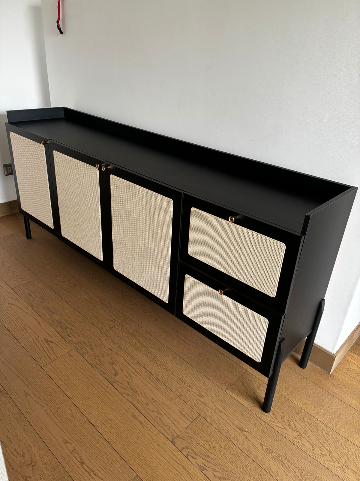 Buffet negro y beige DecoCasa - Imagen 6
