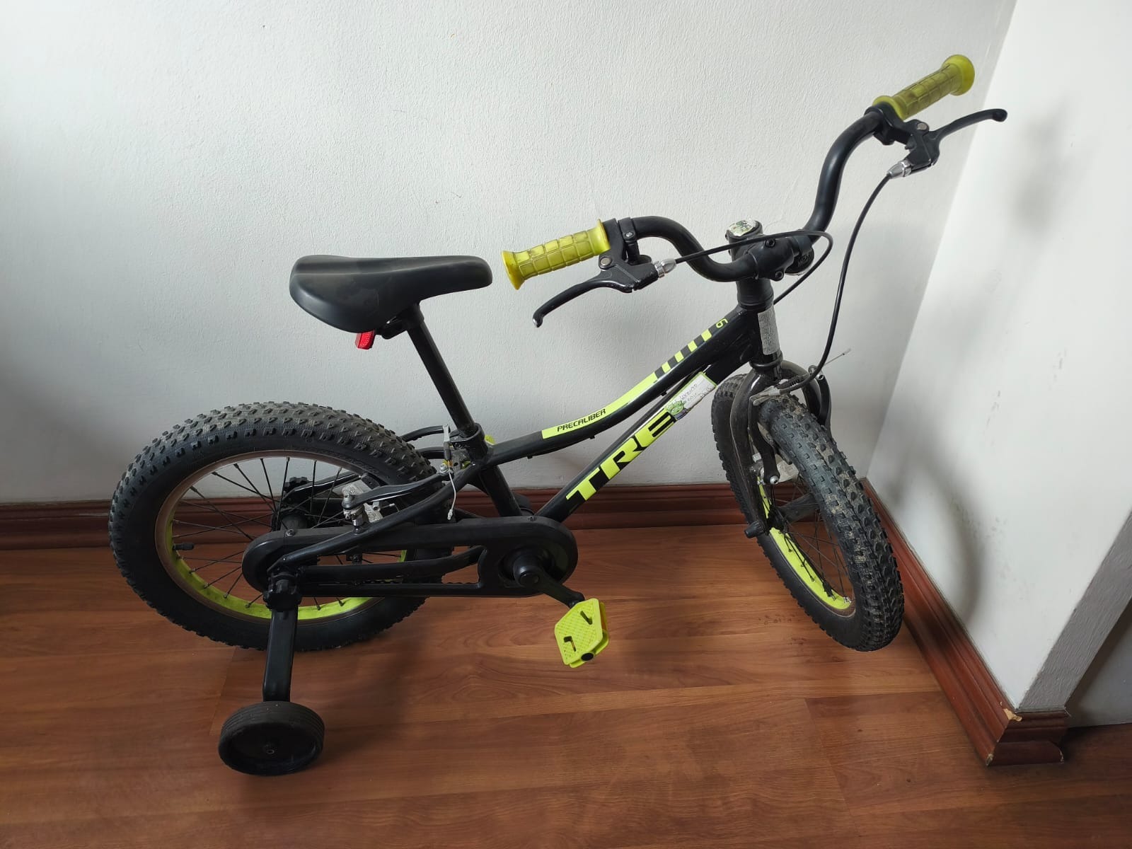 Bicicleta Trek Precaliber Aro 16