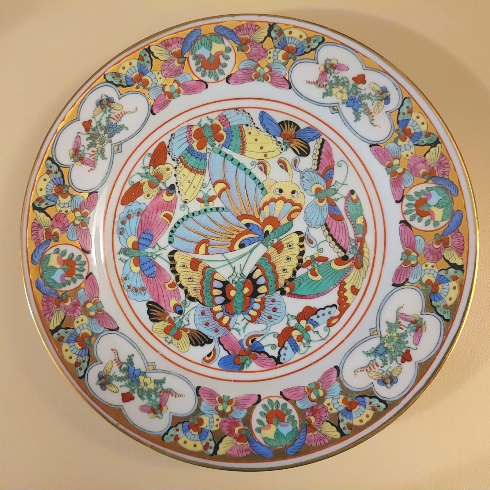 Plato decorativo porcelana Cantón Dinastía Qing