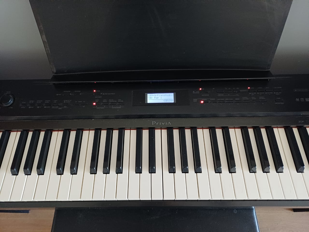 Piano digital Casio Privia 88 teclas - Imagen 2
