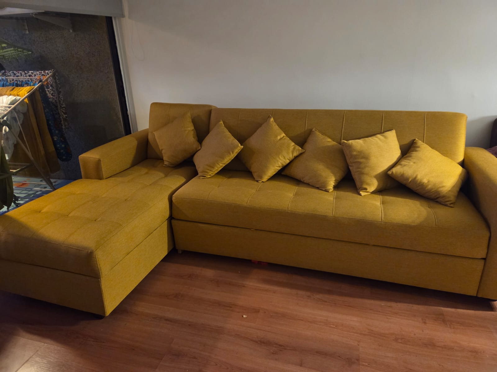 Sofá seccional extensible baúl mostaza - Imagen 3