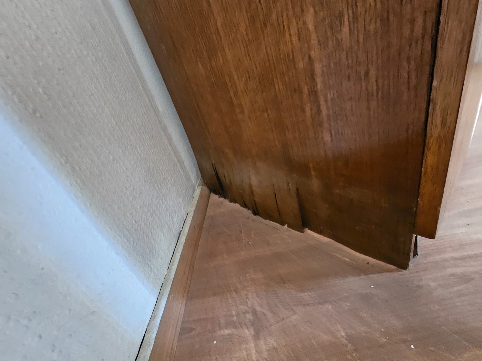 Vitrina angosta enchape madera - Imagen 6