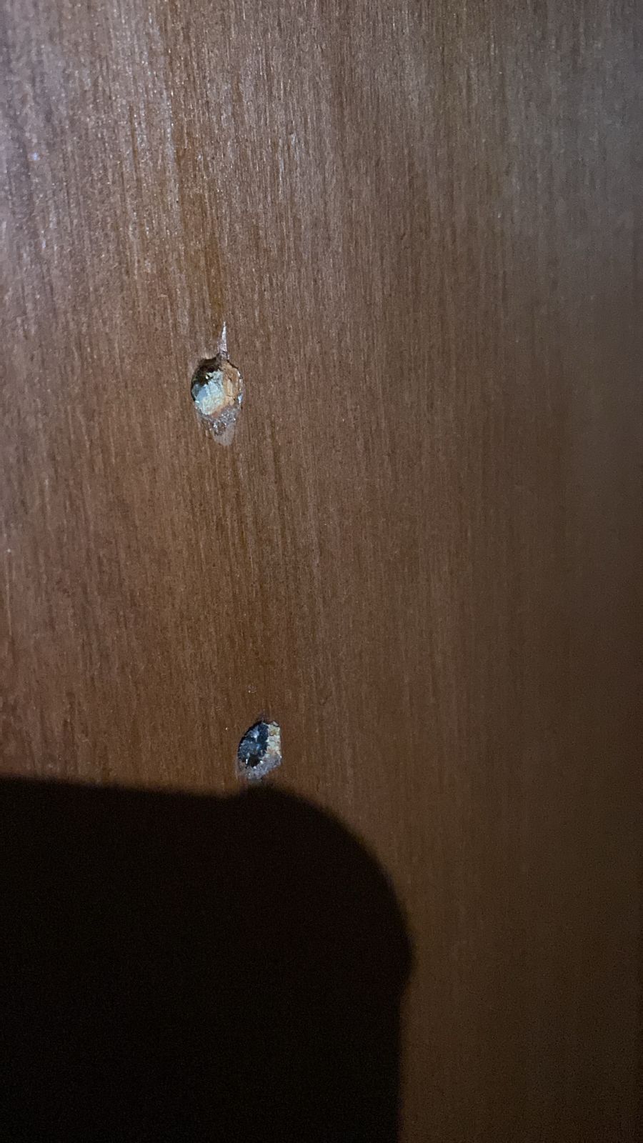 Mueble rack sala de estar madera raulí marca Kauce - Imagen 3