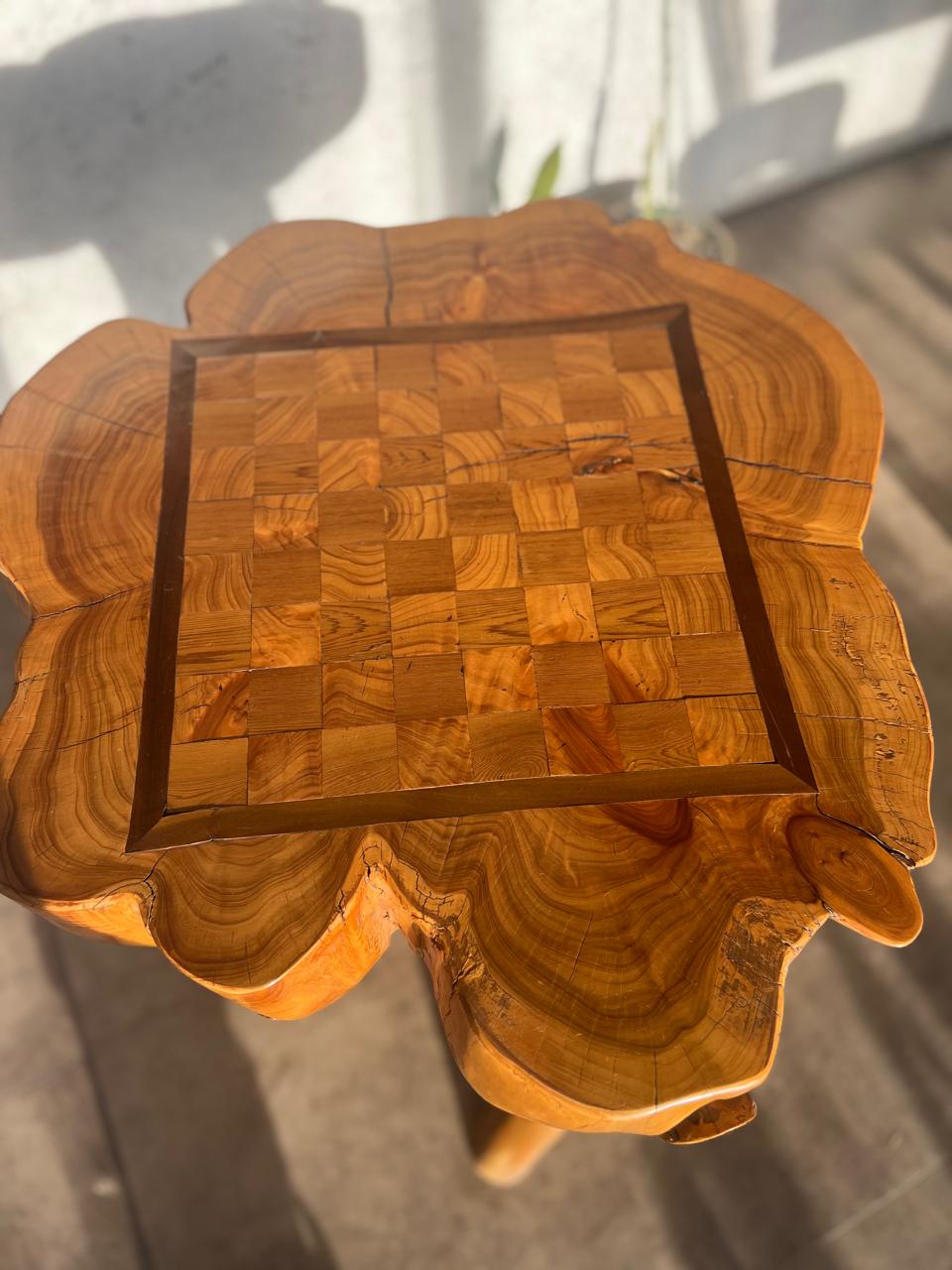 Mesa ajedrez rústica artesanal madera maciza - Imagen 2