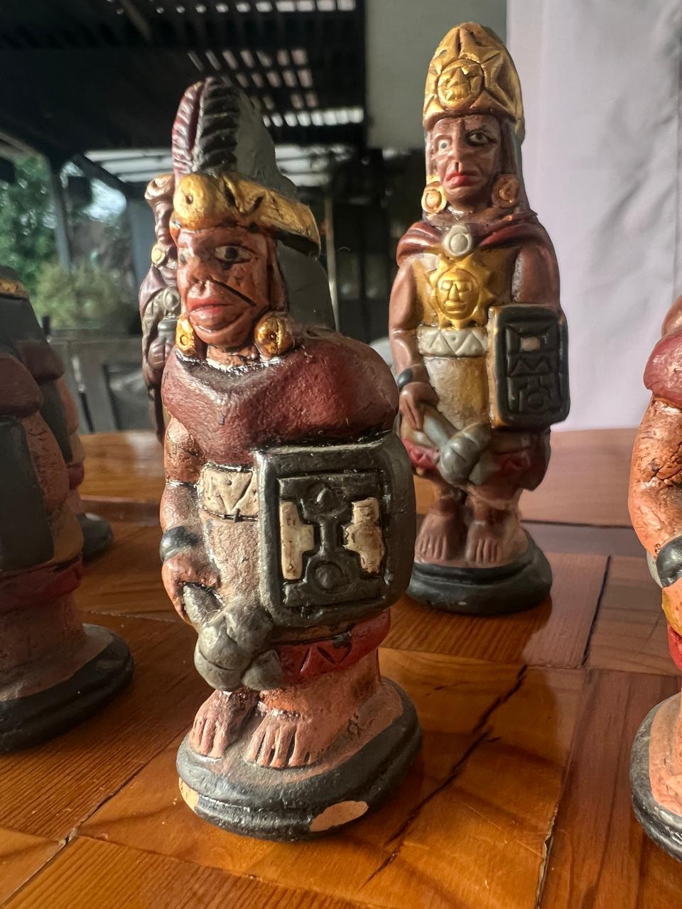 Mesa ajedrez rústica artesanal madera maciza - Imagen 5