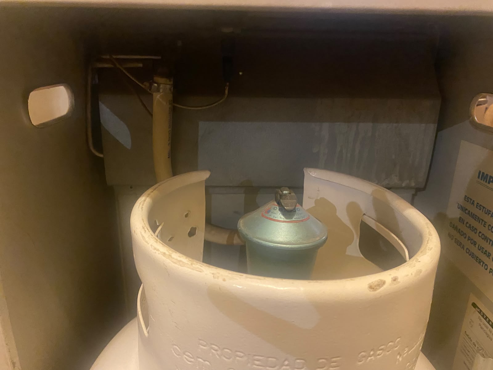 Estufa a gas Philips con 2 cilindros 15 kg - Imagen 3