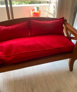 Banqueta madera pino oregón cojín rojo relleno plumas