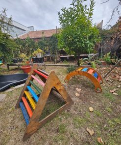Juegos Montessori madera balancín y triángulo pikler