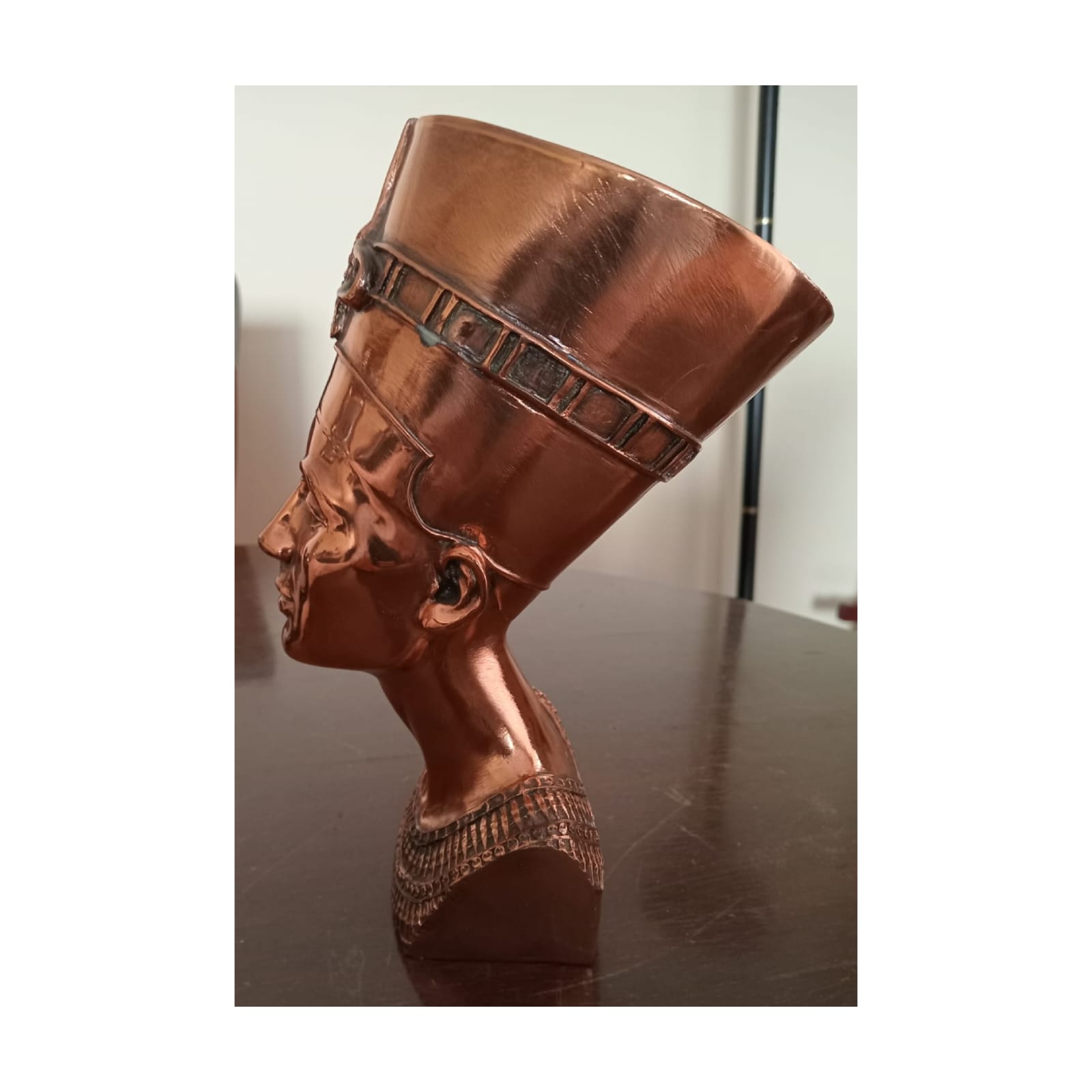 Figura busto Nefertiti - Imagen 3