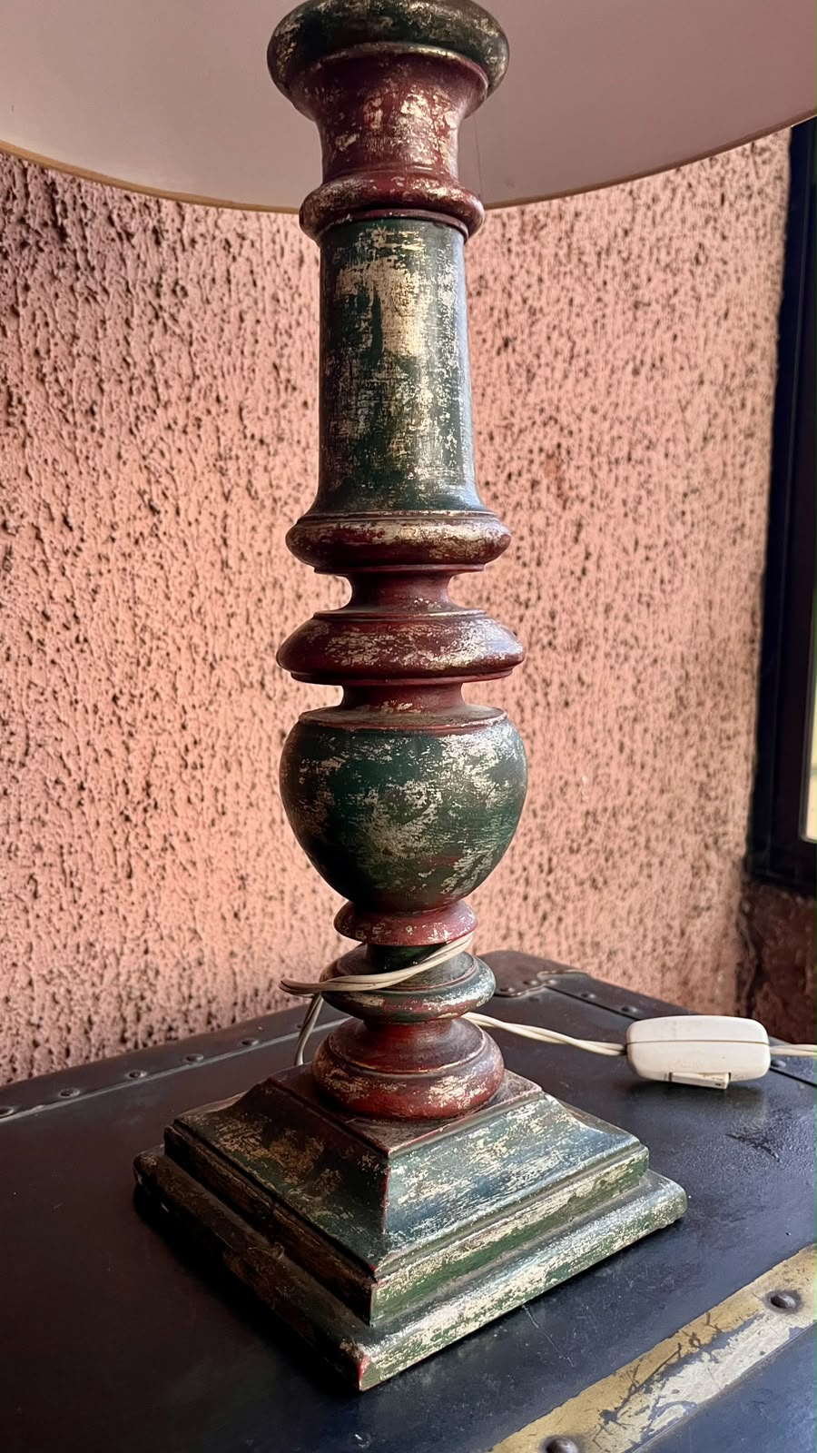 Lámpara de madera torneada envejecida - Imagen 2