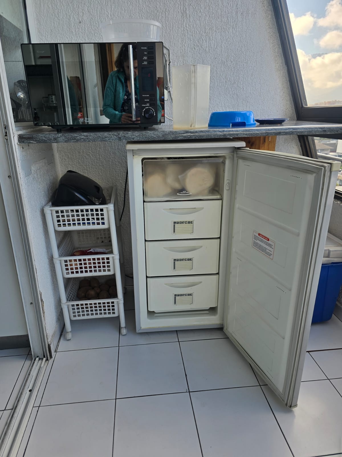 Congelador vertical Daewoo 115 Lts - Imagen 4