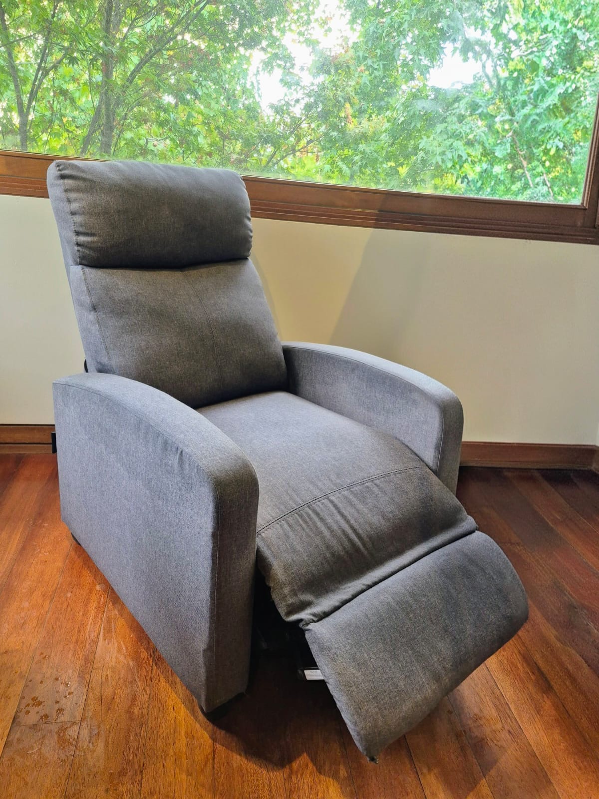 Sillón bergere tela gris