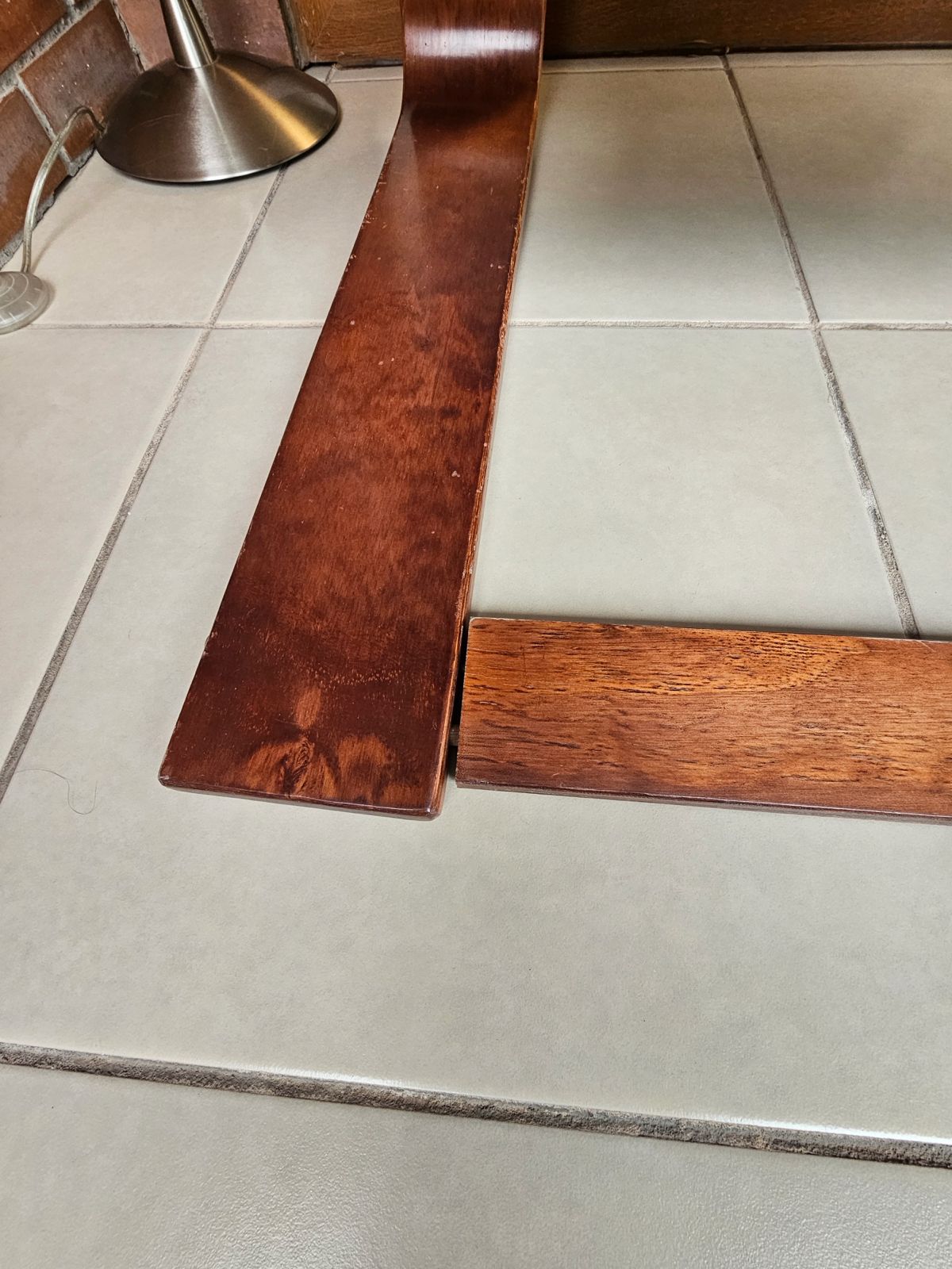 Sillón madera cuerina café - Imagen 5