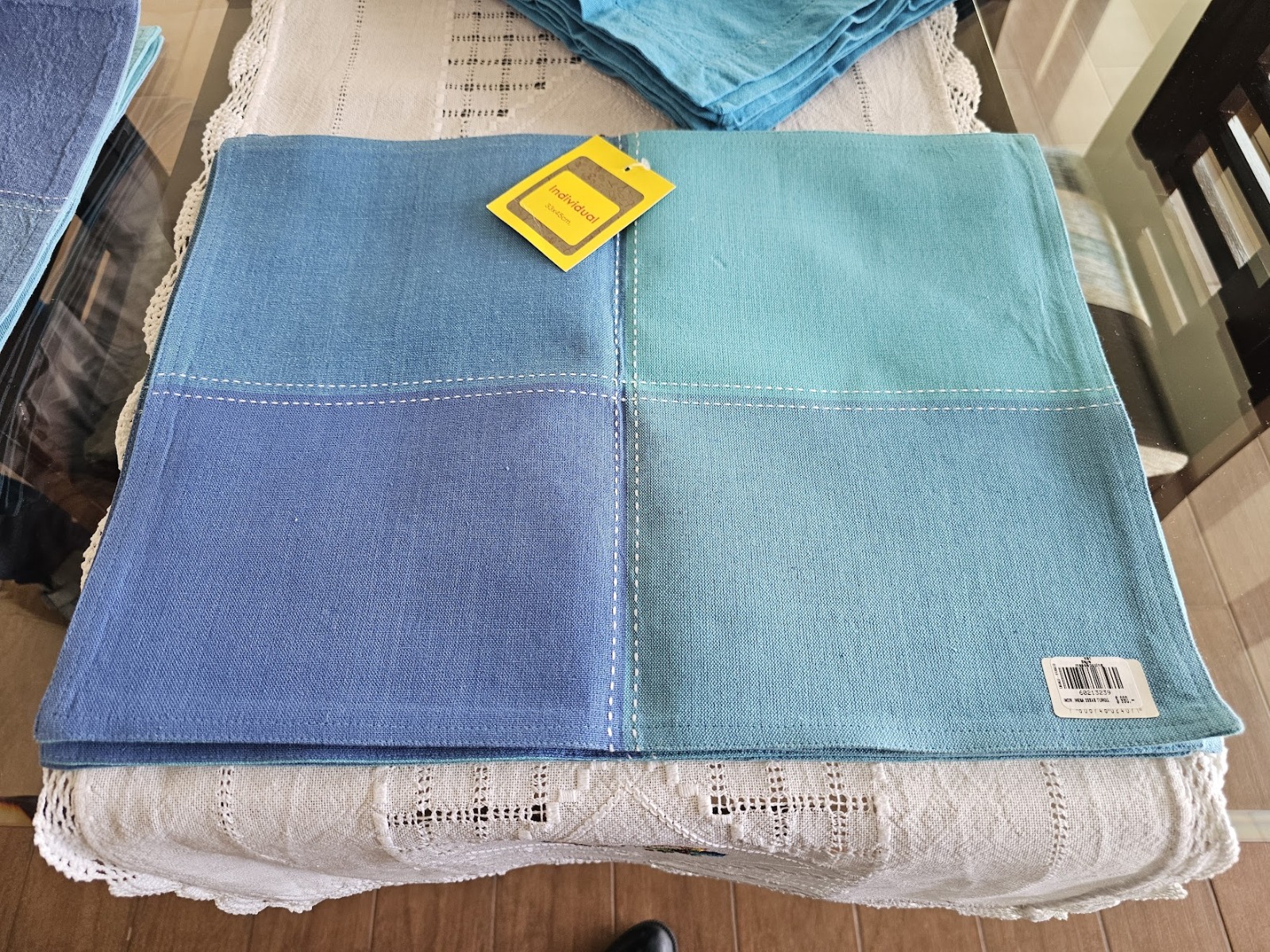 Set 4 individuales y 12 servilletas algodón azul