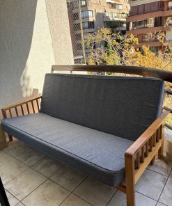 Futón madera tela gris