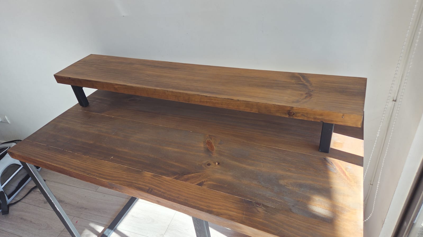 Escritorio madera y fierro - Imagen 3