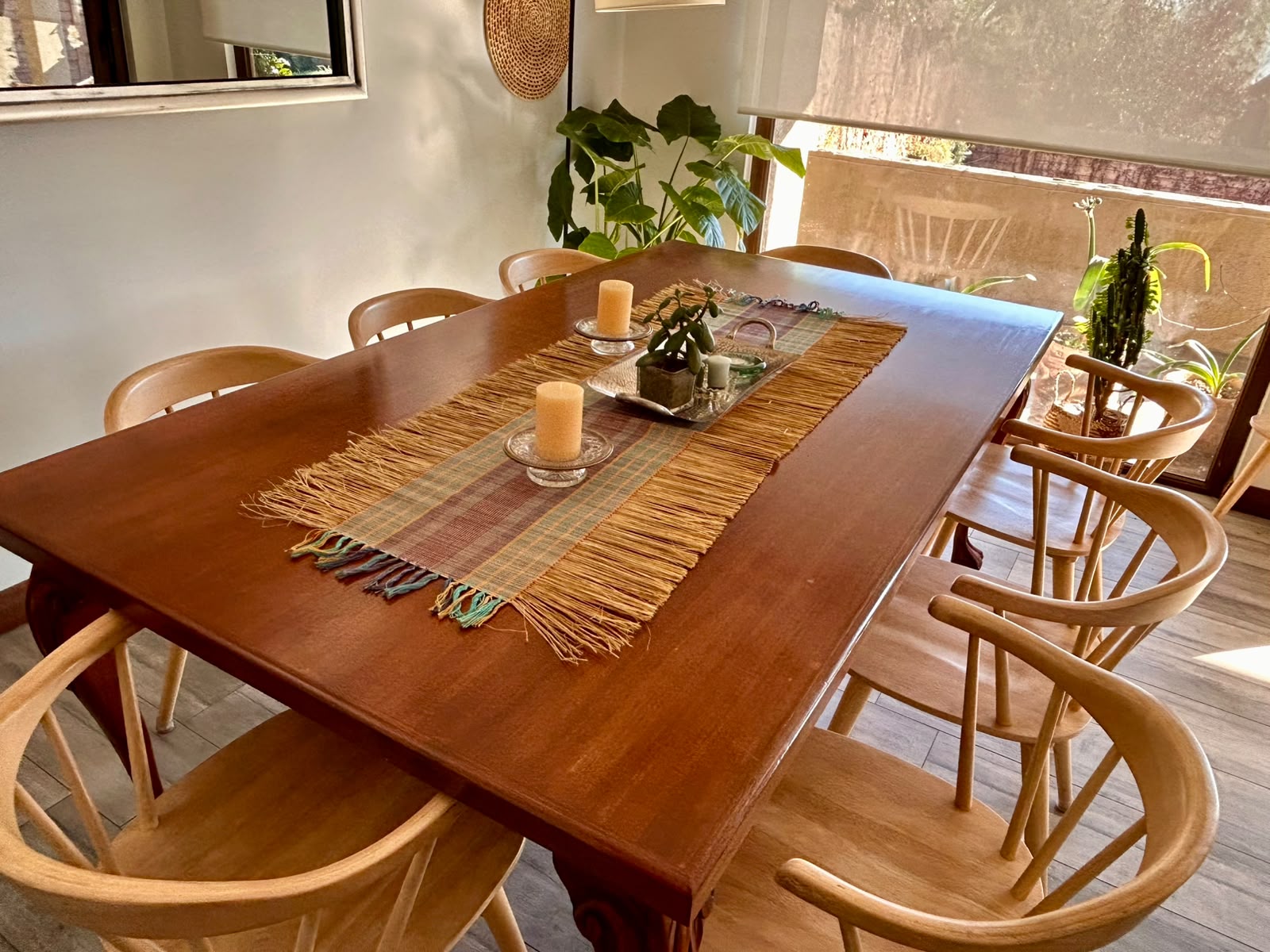 Mesa comedor madera patas talladas - Imagen 3
