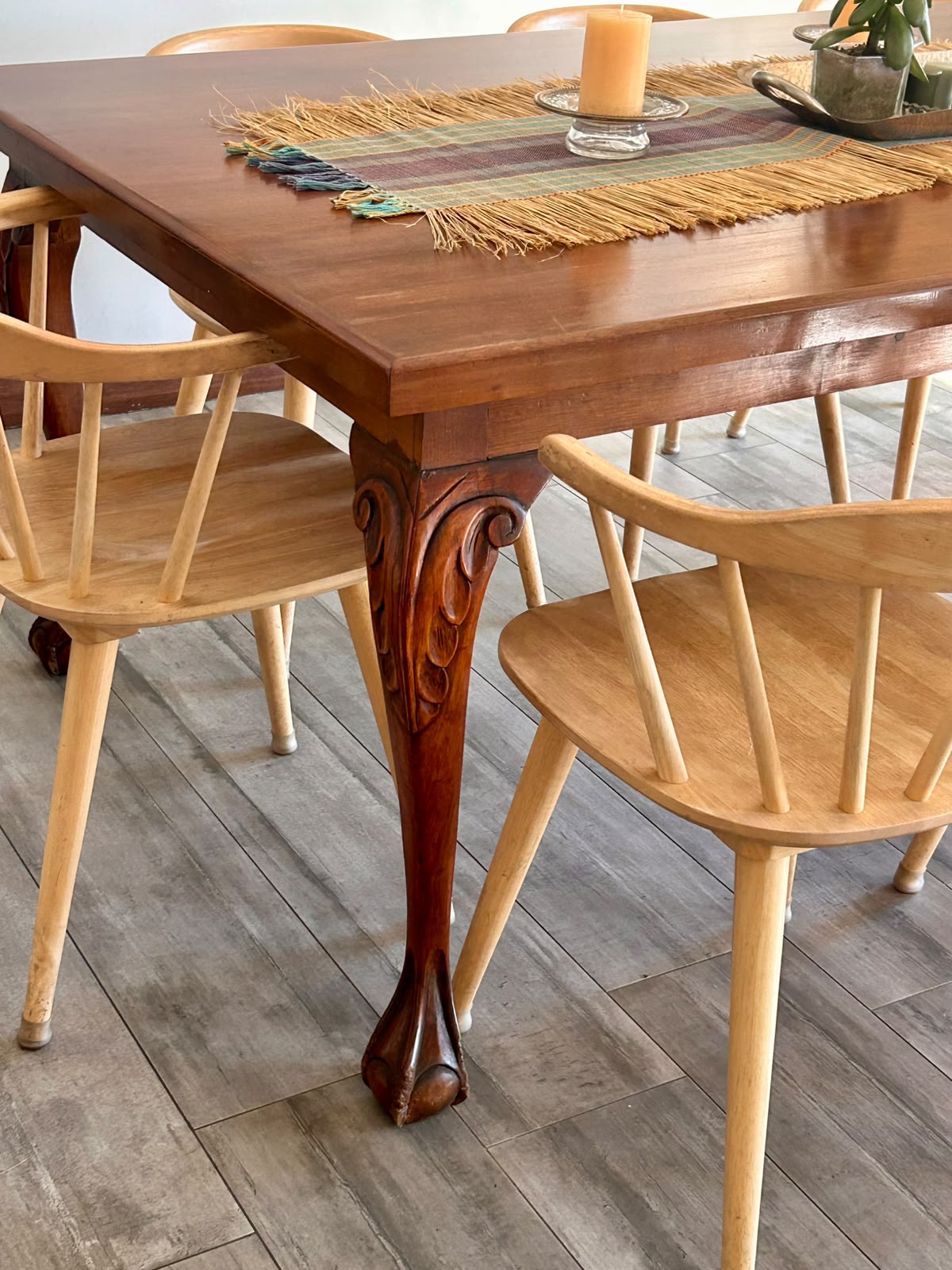 Mesa comedor madera patas talladas - Imagen 6