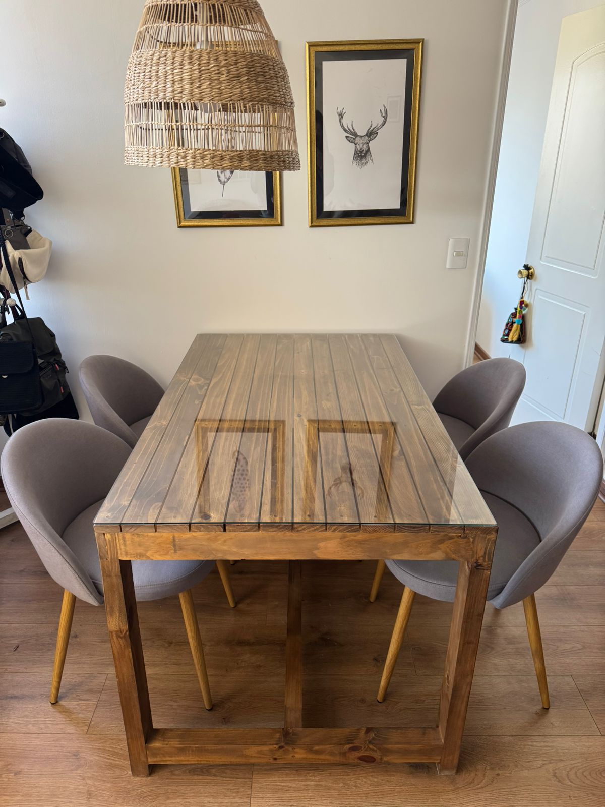 Mesa de comedor madera con vidrio - Imagen 2