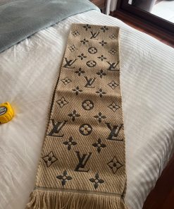 Bufanda Louis Vuitton Monograma reversible
