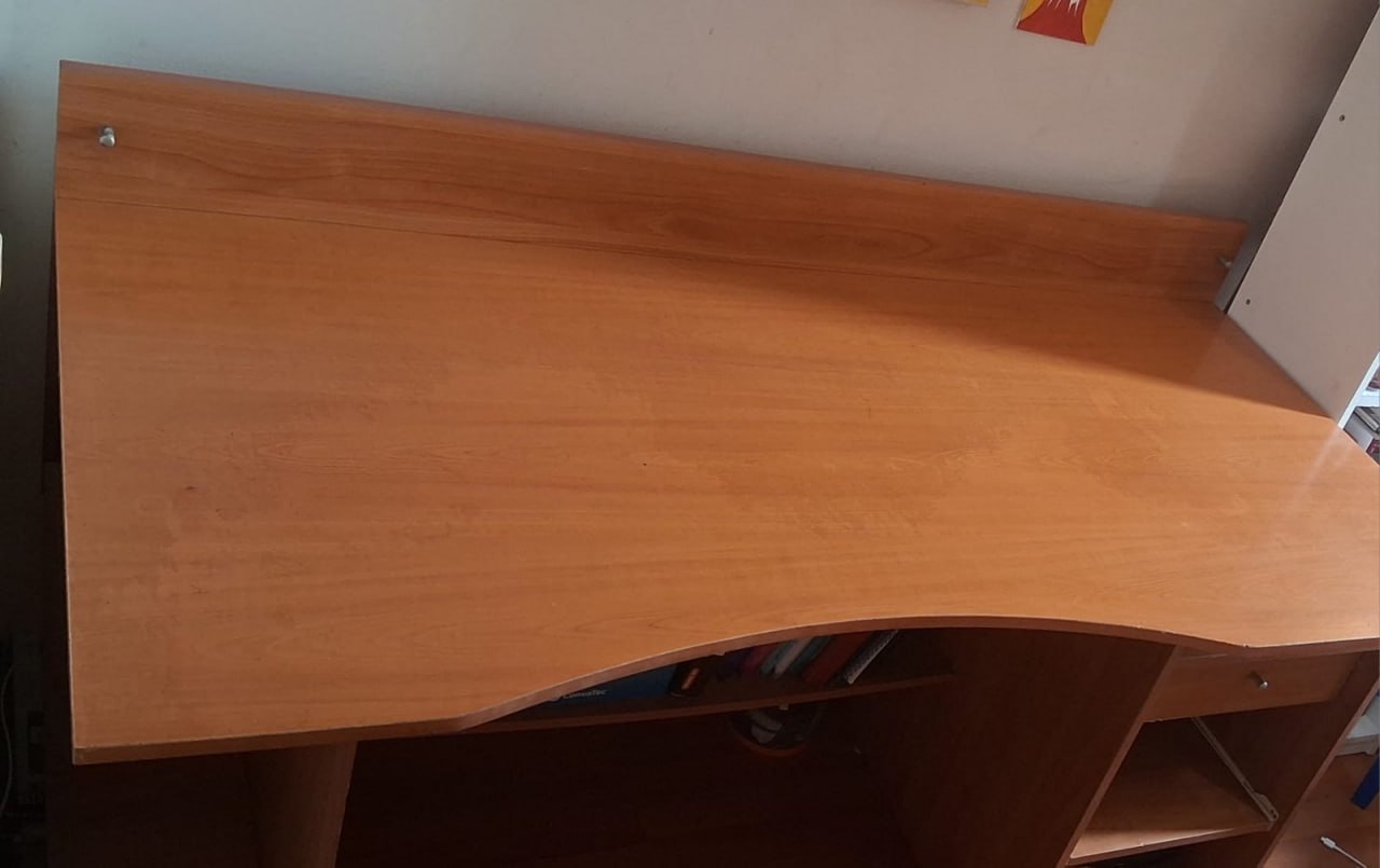 Escritorio con compartimientos y cajón - Imagen 2