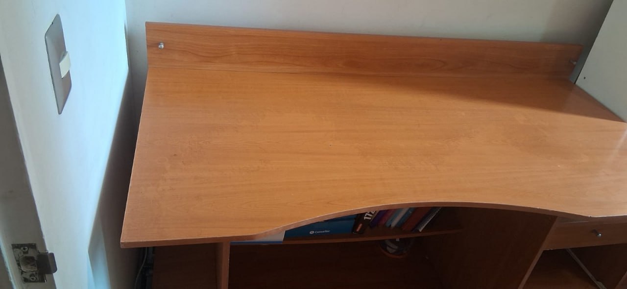 Escritorio con compartimientos y cajón - Imagen 5