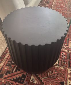 Mesa lateral negra Wolf