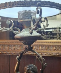 Lámpara de mesa figura bronce y opalina