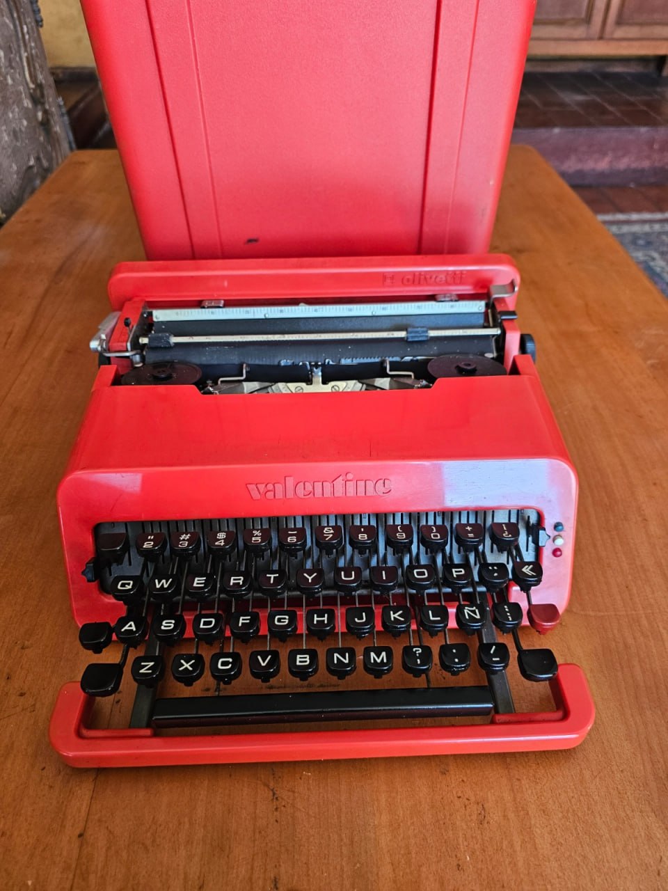 Máquina escribir Olivetti Valentine
