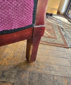 Sillón patas madera