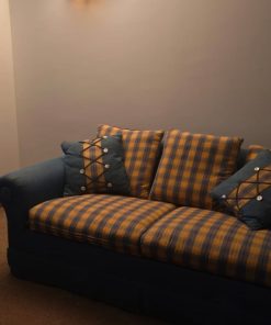Sofá cama 2 plazas con 4 cojines