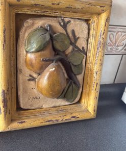 Cuadro peras con relieve