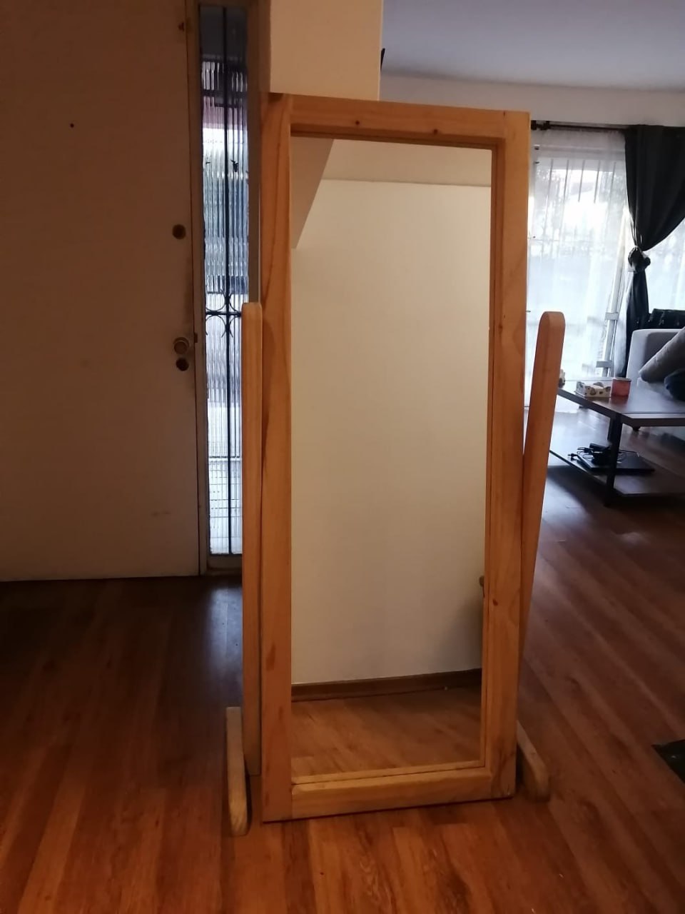 Espejo de pie borde madera