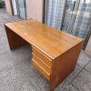 Escritorio ejecutivo con cajonera derecha