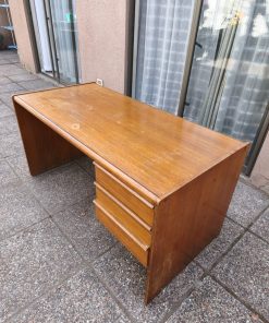 Escritorio ejecutivo con cajonera derecha