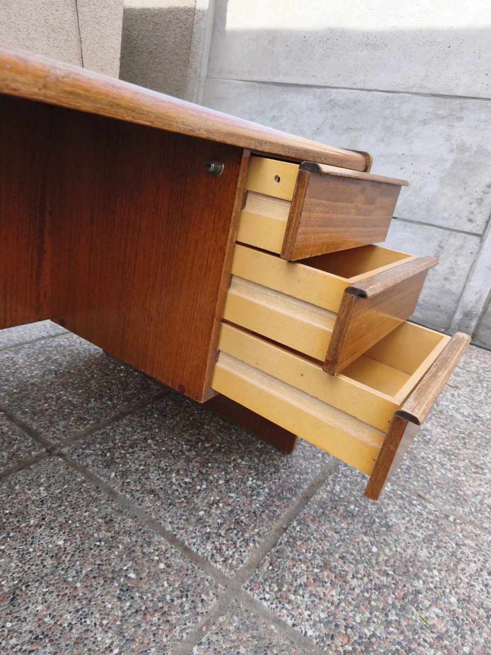 Escritorio ejecutivo con cajonera derecha - Imagen 7