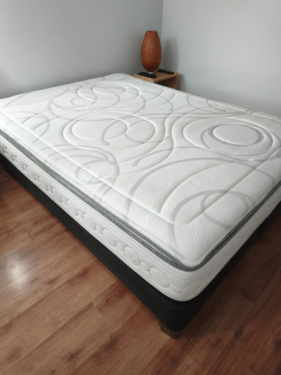 Cama 2 plazas queen Rosen Nabis - Imagen 8