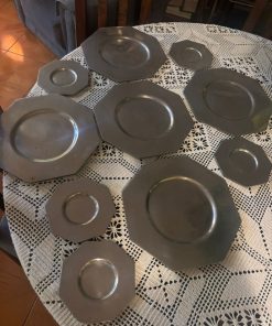 Juego de 10 platos octagonales peltre