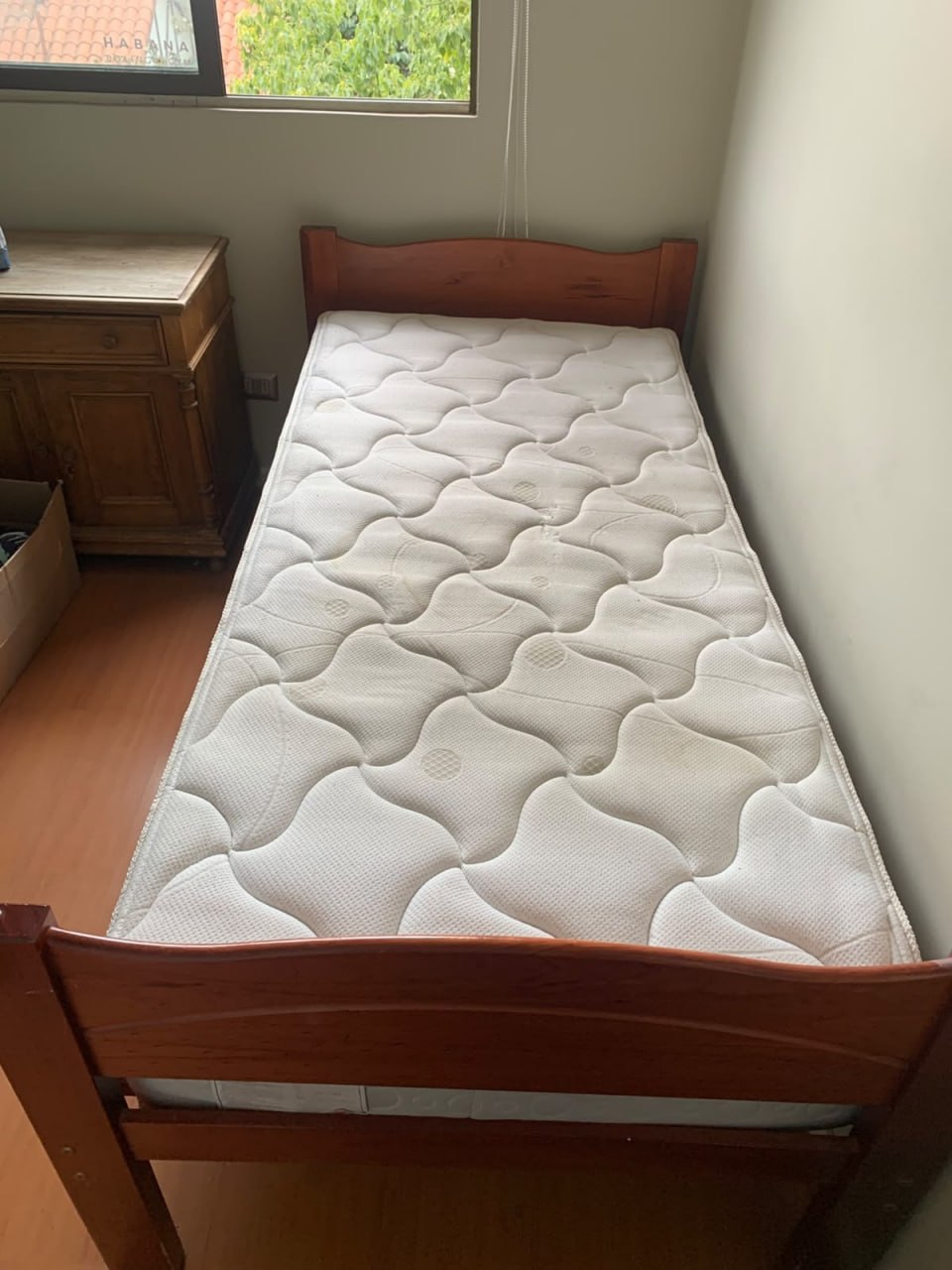 Cama 1 plaza Magasa con colchón